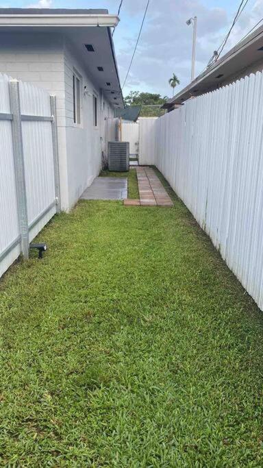 Private And Comfortable Near Airport Apartamento Miami