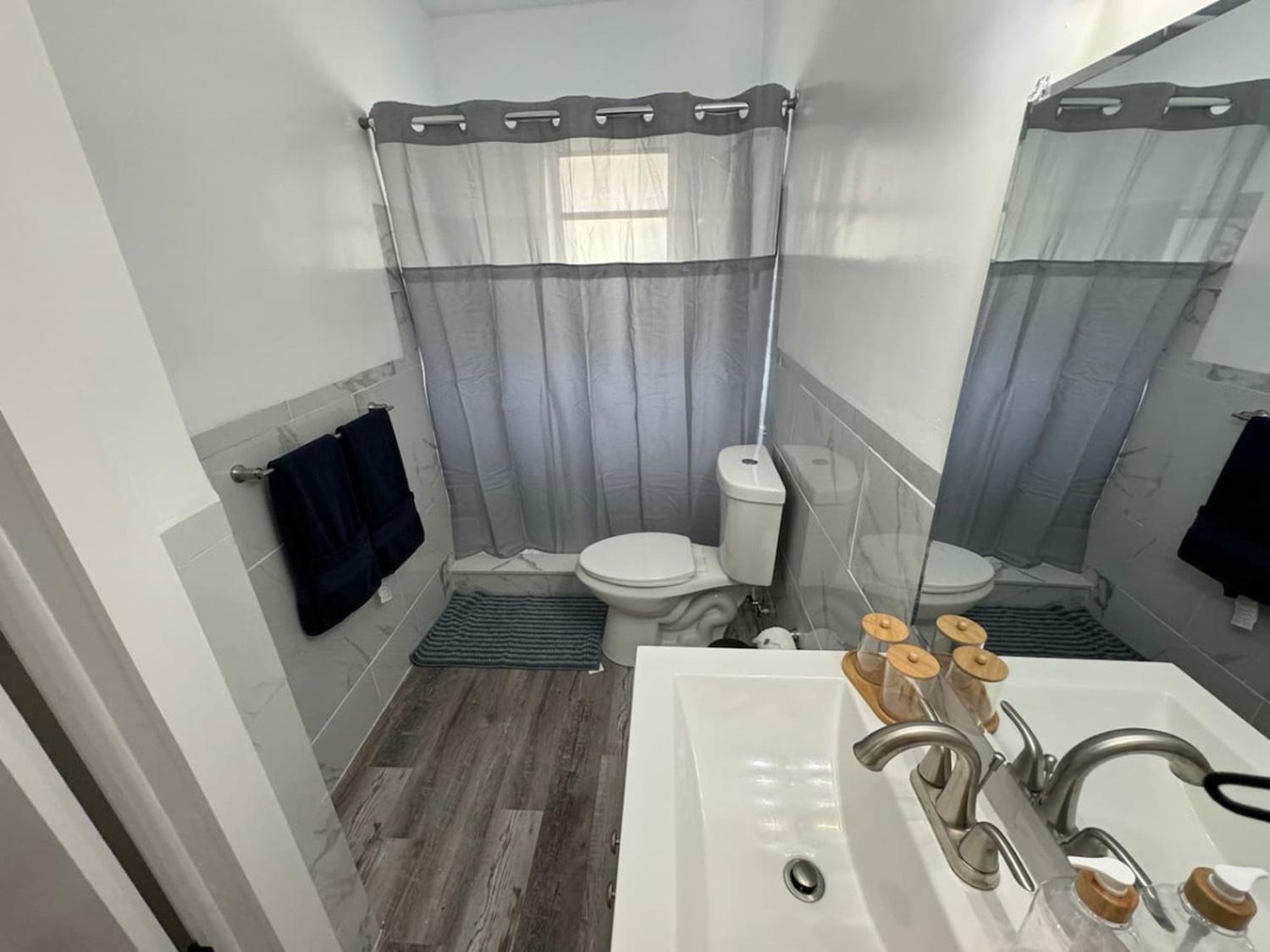 Remodeled Little Havanna Great Location Miami