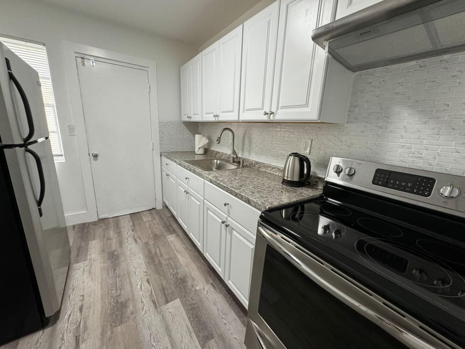 Apartment Remodeled Little Havanna Great Location