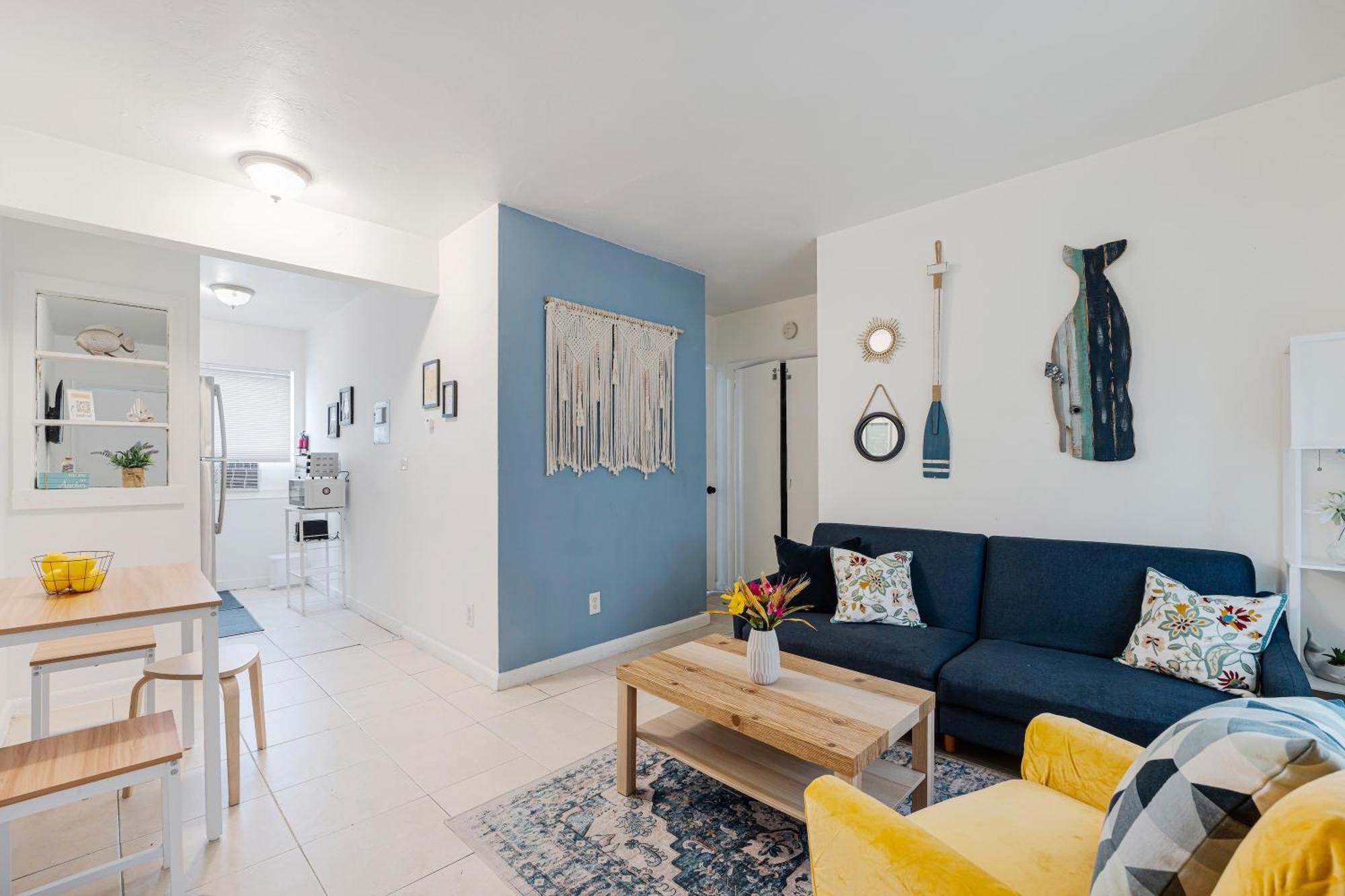 Tropical 1br Tropical Getaway Mins To Brickell * Miami