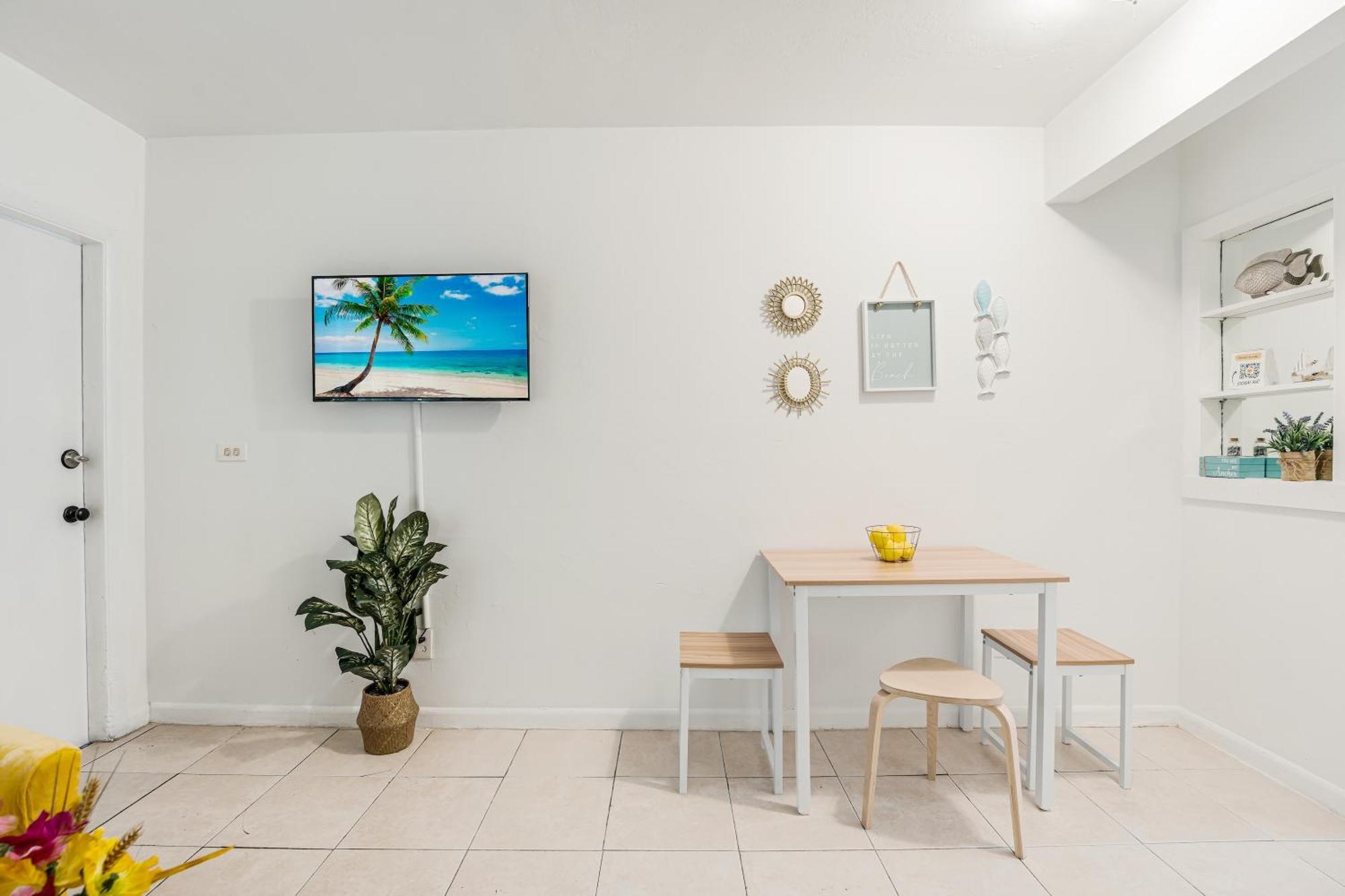 Apartment Tropical 1br Tropical Getaway Mins To Brickell Miami