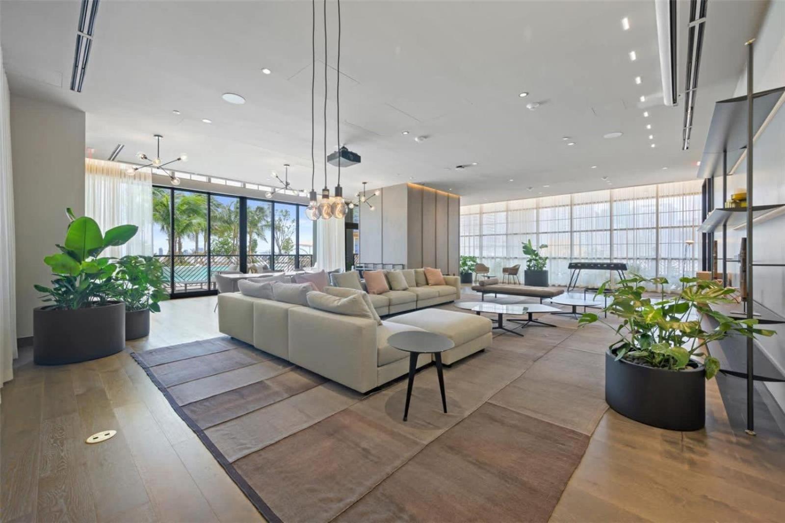 Apartment Chic Downtown - Views Gym & Pool Miami