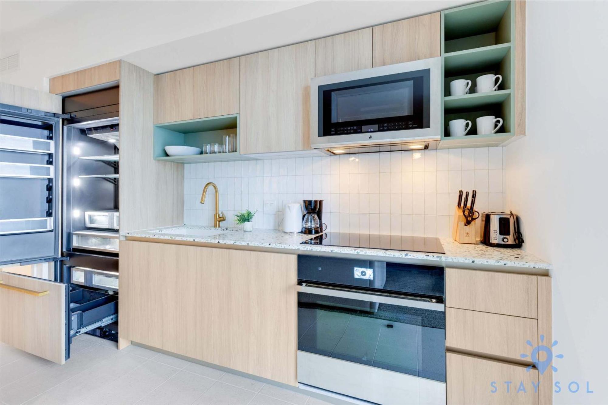 Apartment Modern 2br-2bth- Pool & Gym