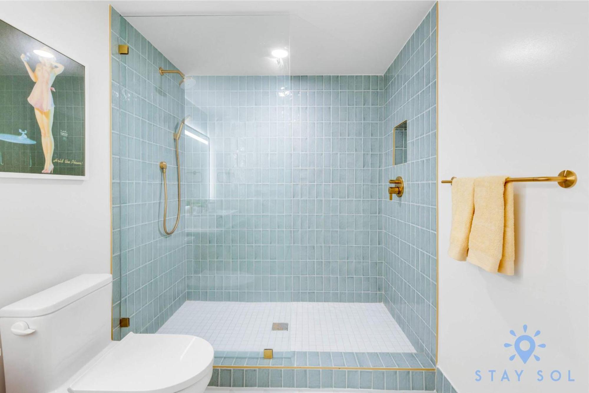Apartment Modern 2br-2bth- Pool & Gym Miami
