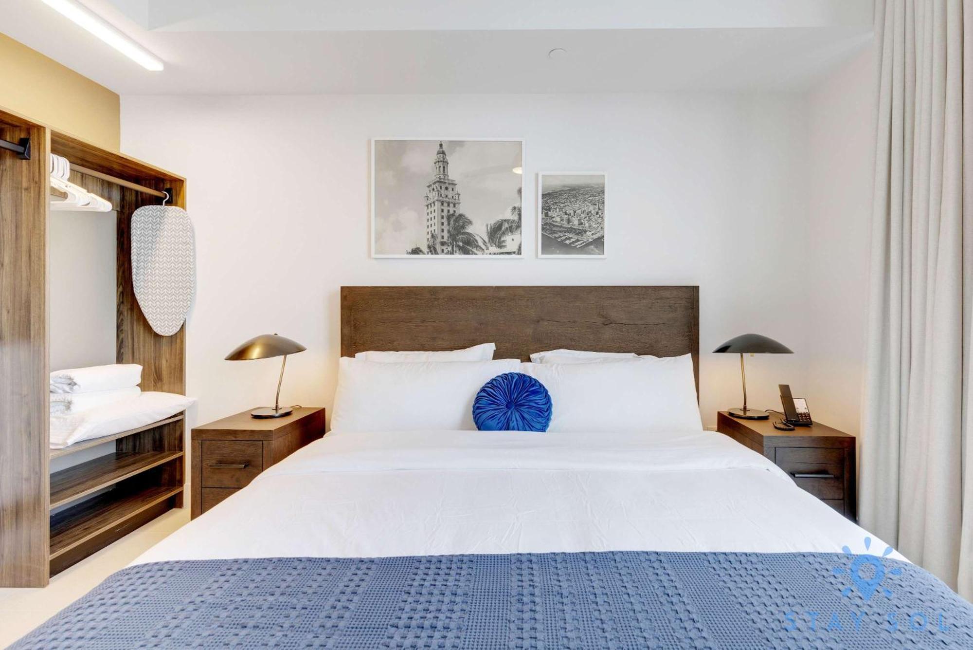 Chic Downtown - Views Gym & Pool Apartment Miami
