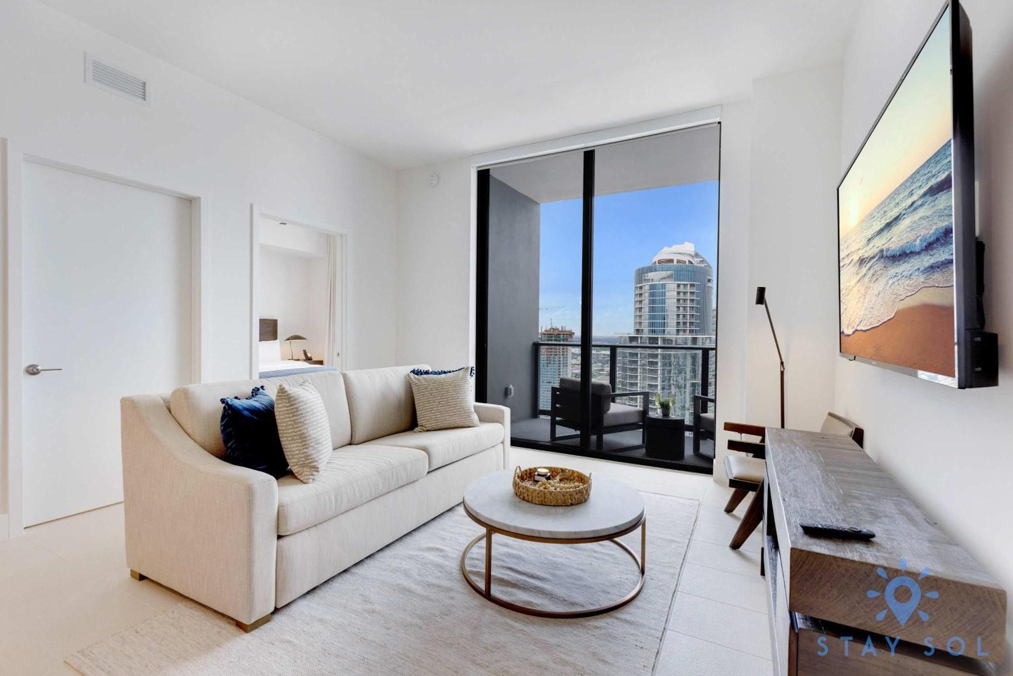 Apartment Chic Downtown - Views Gym & Pool