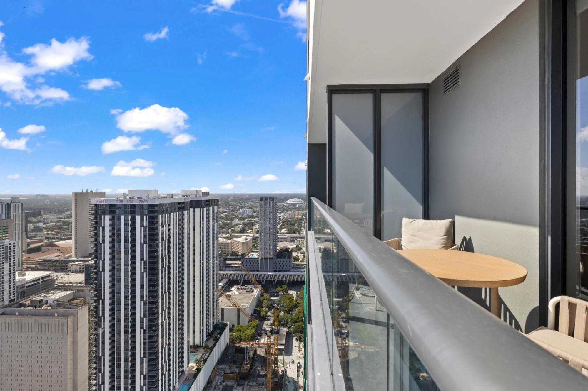 On 47th Floor! With Amenities *