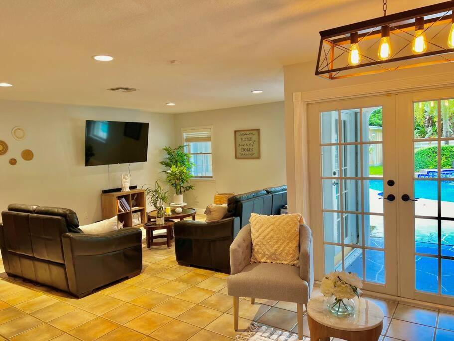Holiday home Exclusive 5-br Spacious House With Pool Miami