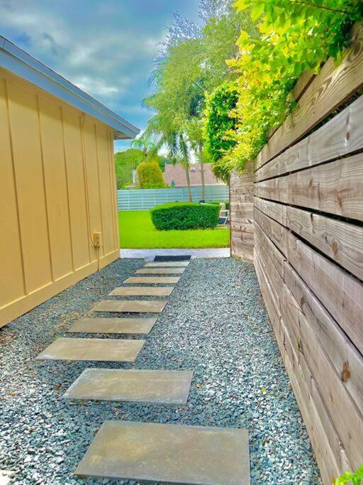 Exclusive 5-br Spacious House With Pool *