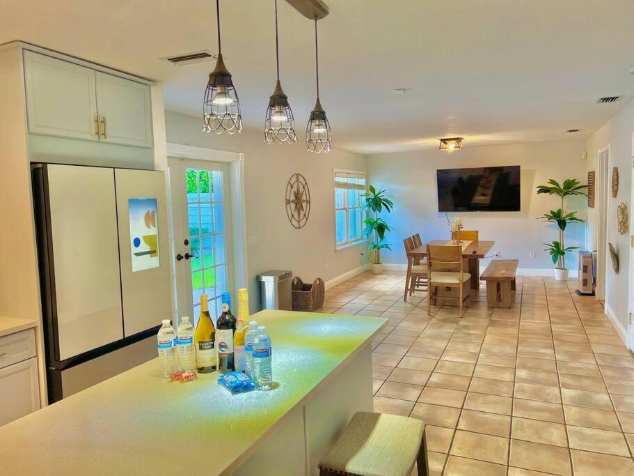 Exclusive 5-br Spacious House With Pool