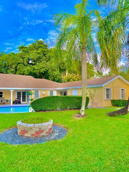 Holiday home Exclusive 5-br Spacious House With Pool Miami