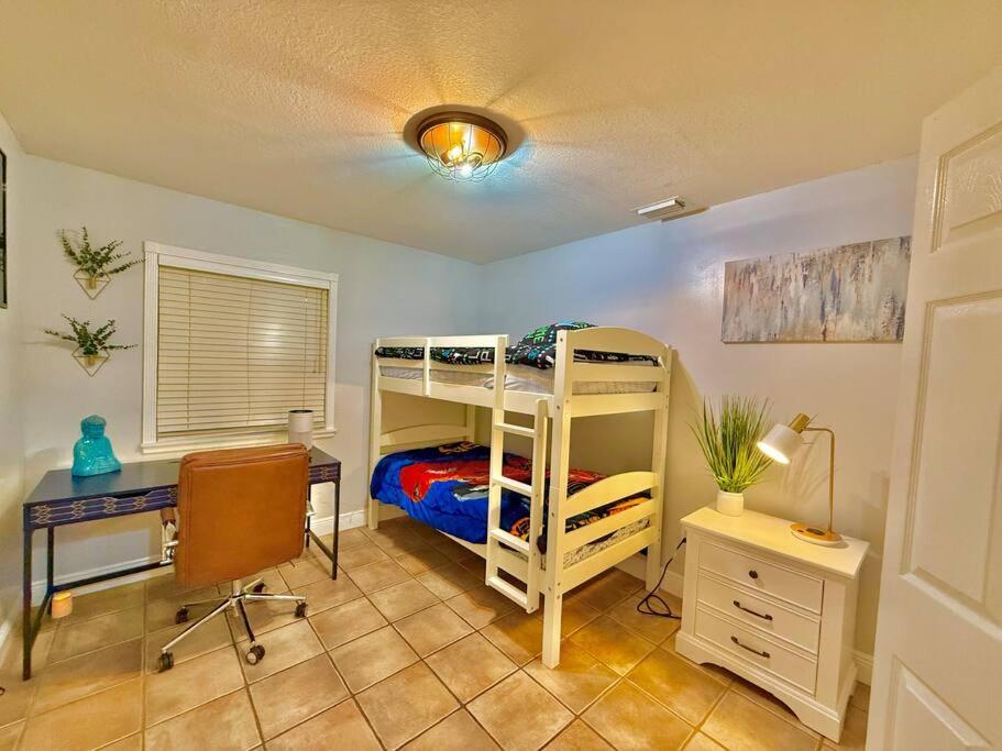 Exclusive 5-br Spacious House With Pool *