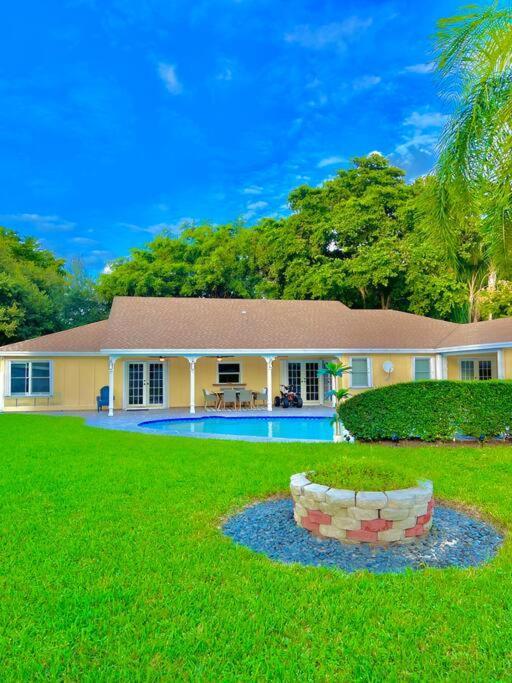 Exclusive 5-br Spacious House With Pool * Miami