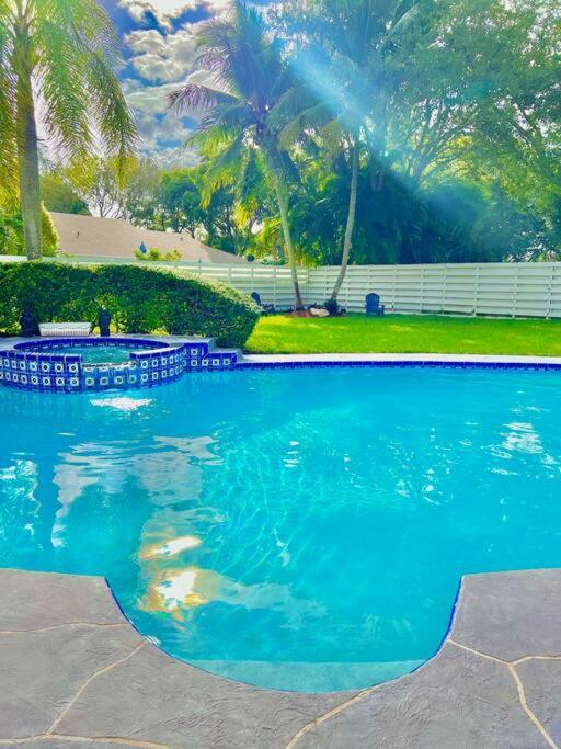 Holiday home Exclusive 5-br Spacious House With Pool