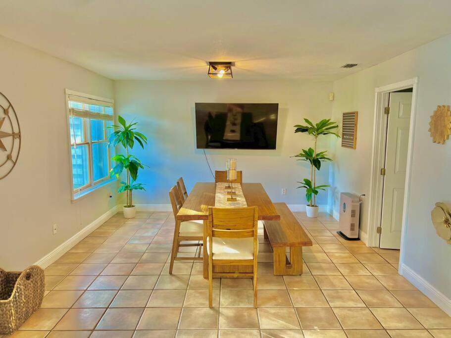 Holiday home Exclusive 5-br Spacious House With Pool Miami