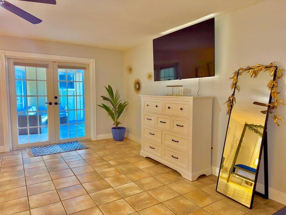 Exclusive 5-br Spacious House With Pool * Miami
