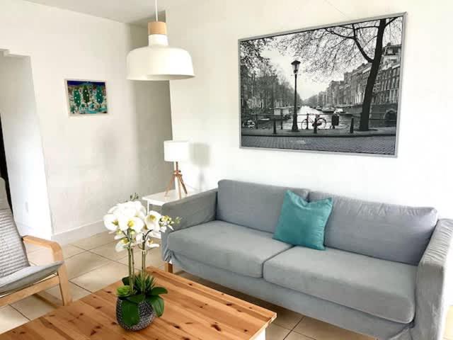 Cozy And Super Location 2 Br Holiday home *