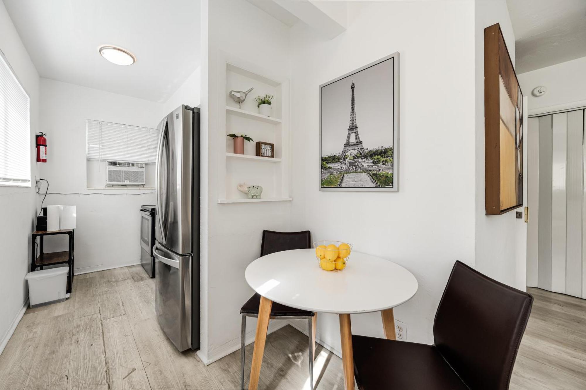 Stylish 1br Retreat Near Hotspots