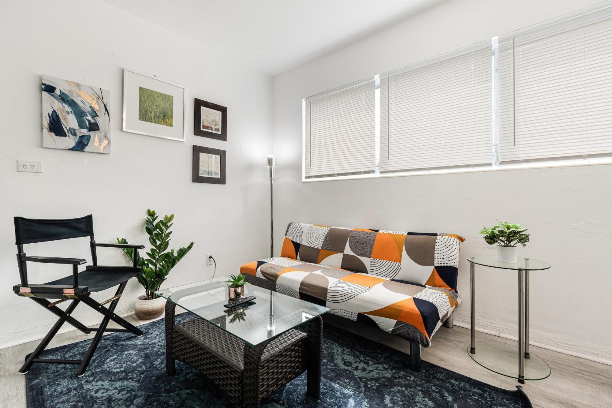 Apartment Stylish 1br Retreat Near Hotspots