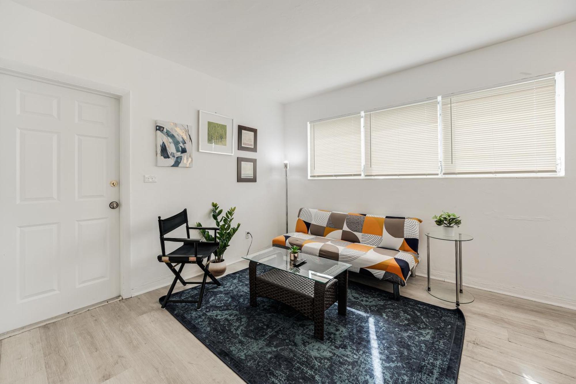 Stylish 1br Retreat Near Hotspots Apartment