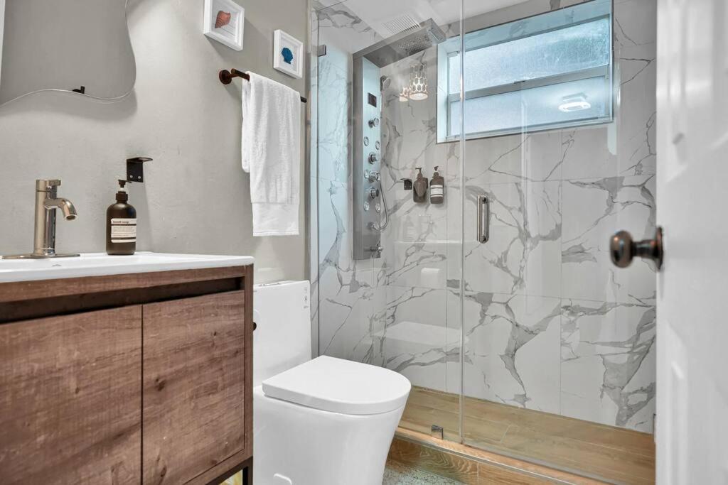 Apartment Pristine East Little Havana - One Free Parking
