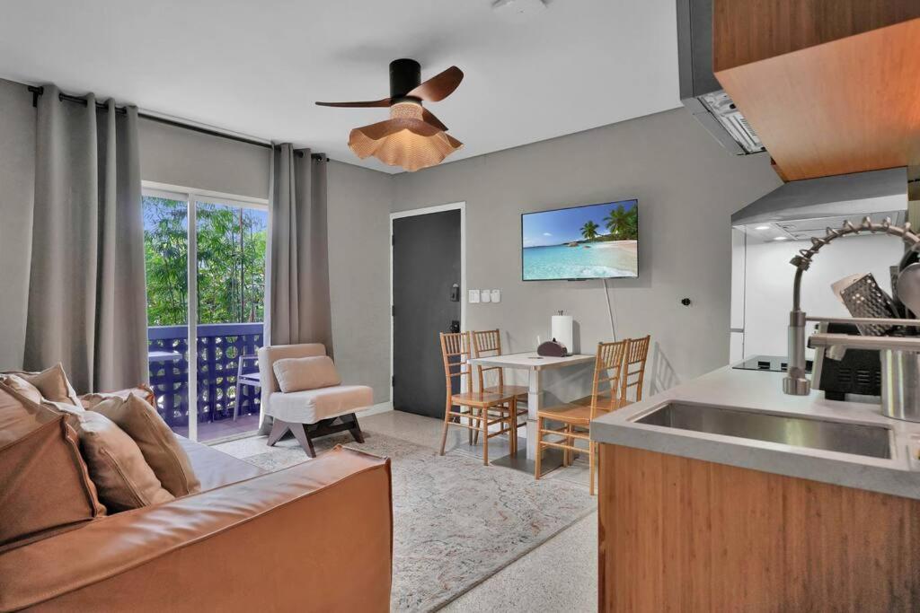 Pristine East Little Havana - One Free Parking *