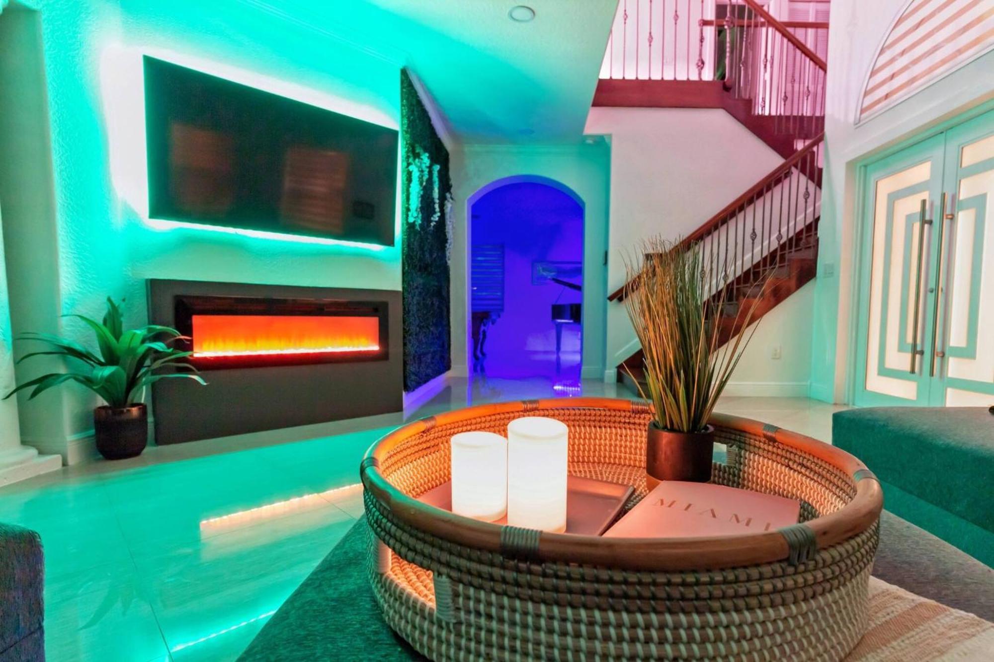 Luxe 5br I Pool Jacuzzi Fire Pit Piano *