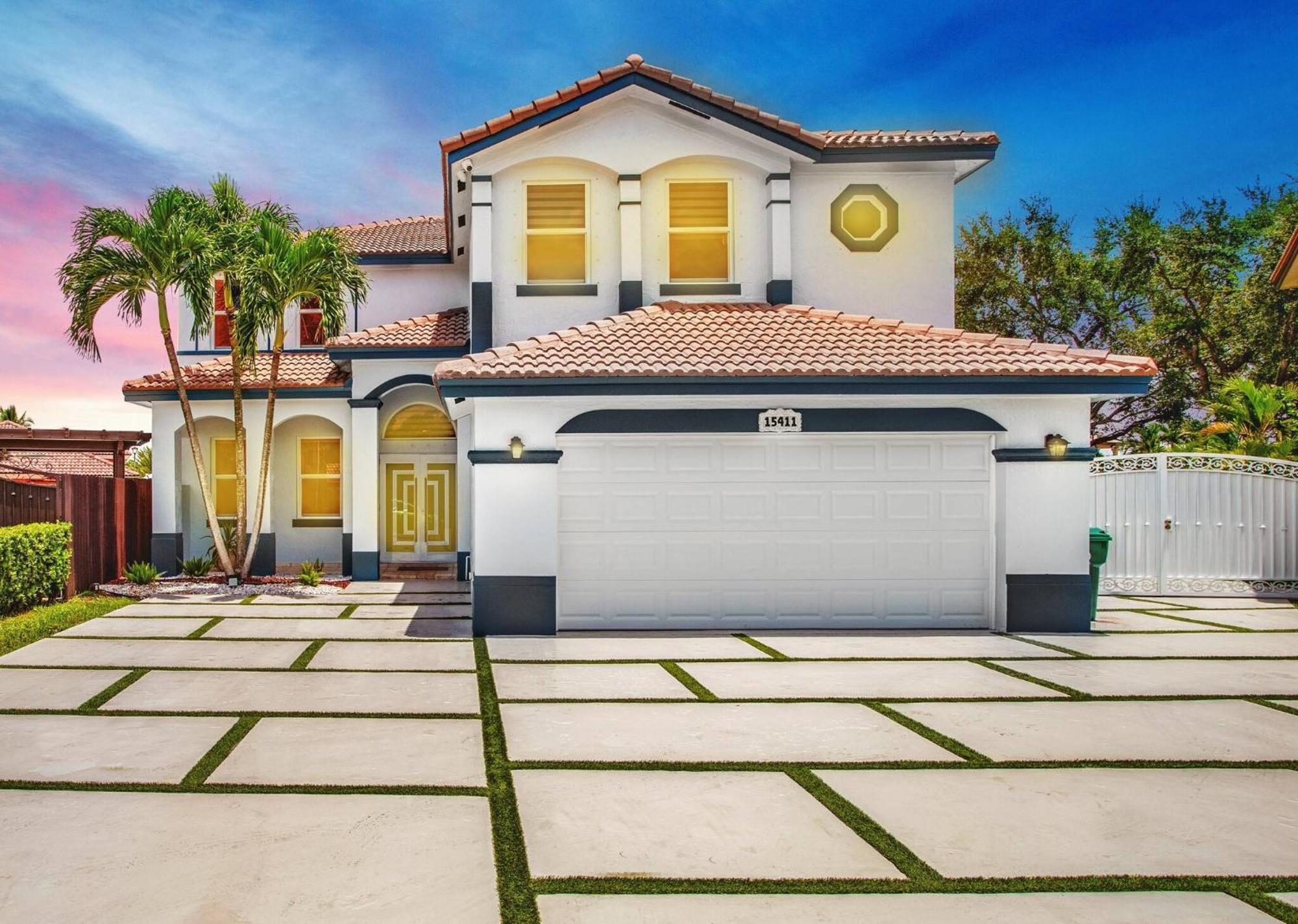 Luxe 5br I Pool Jacuzzi Fire Pit Piano Miami