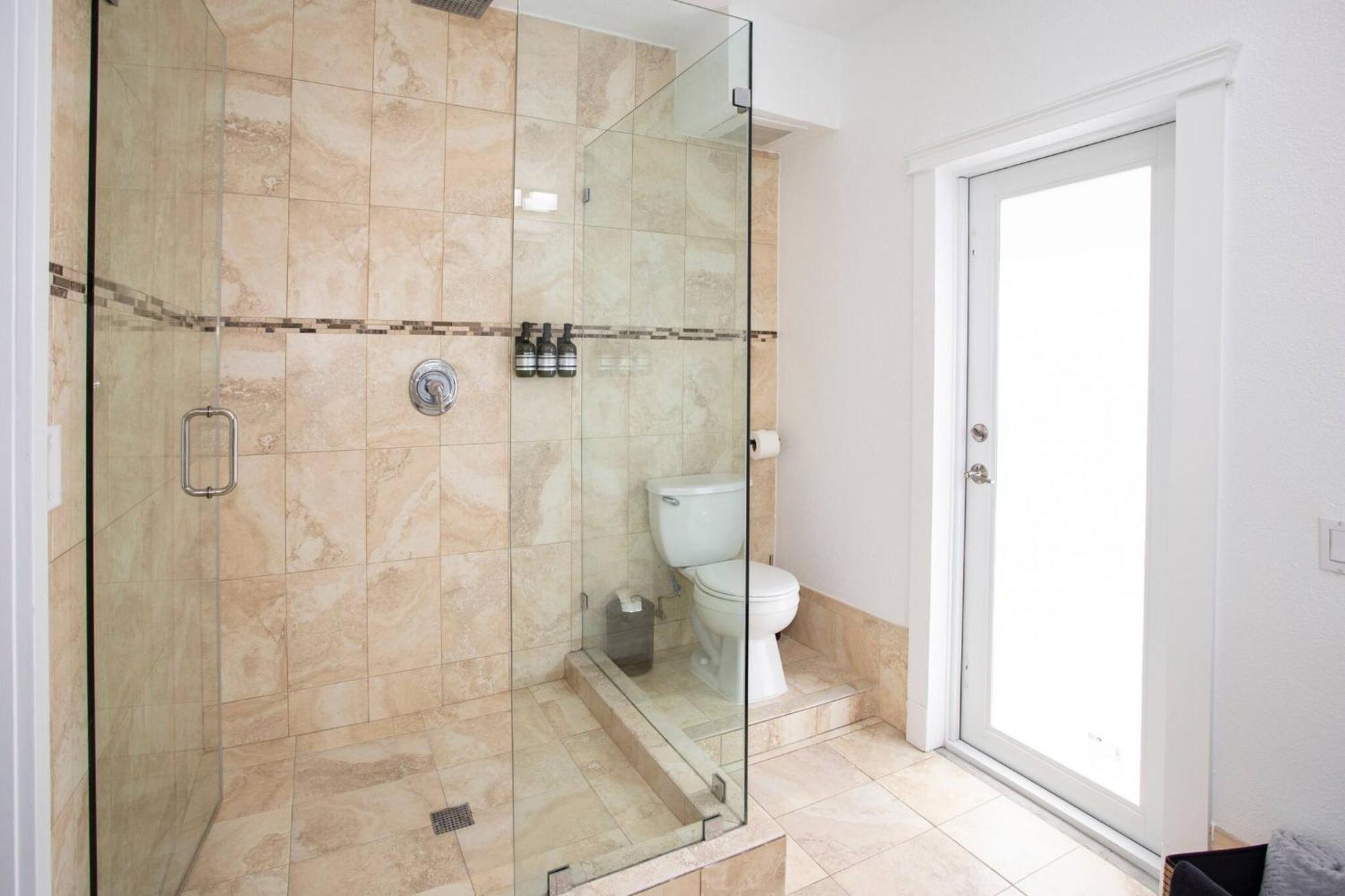 Villa Luxe 5br I Pool Jacuzzi Fire Pit Piano