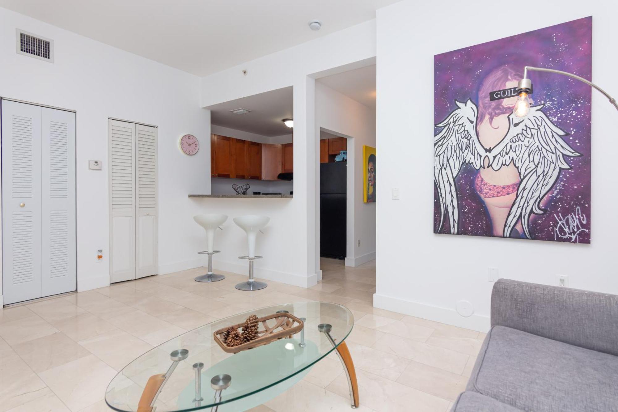 Downtown 5 People - 5 Minutes To Bayfront Park *