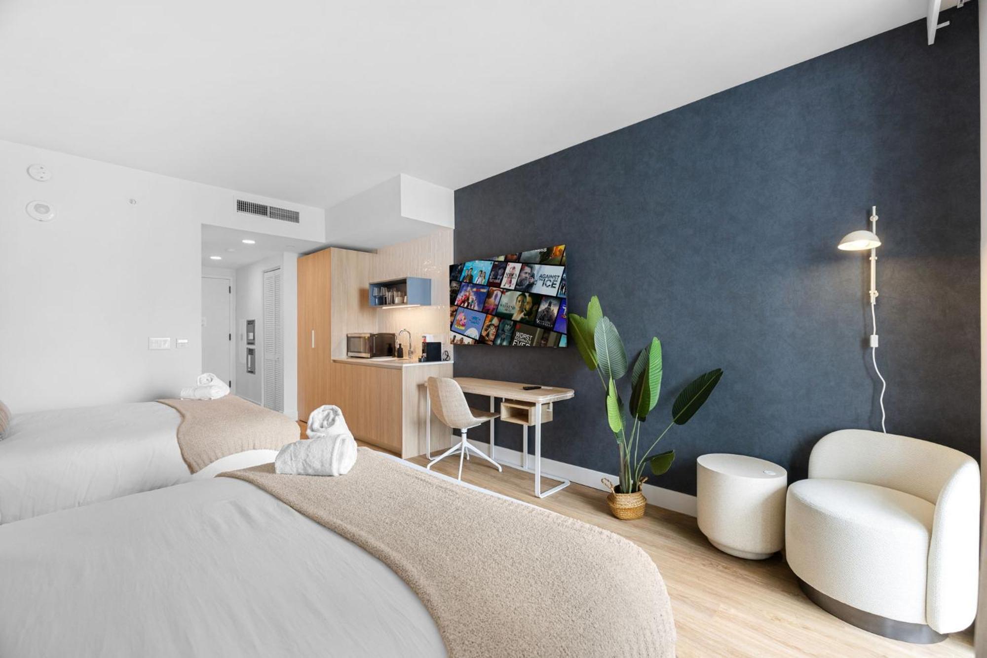 Elegant With Amenities Access! * Miami