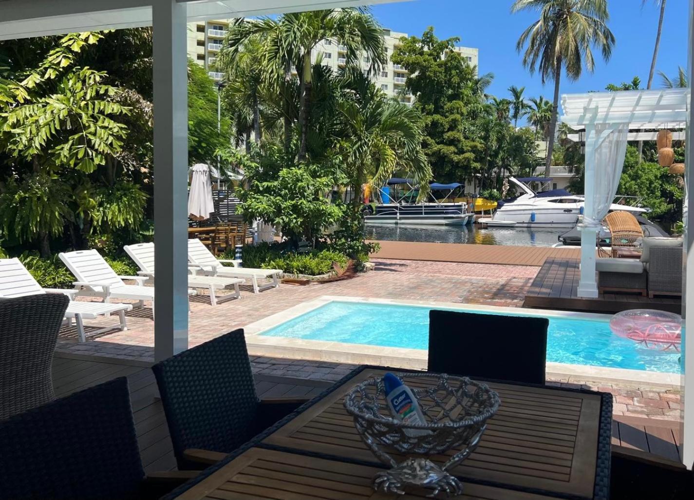 D' Mauchi Waterfront House