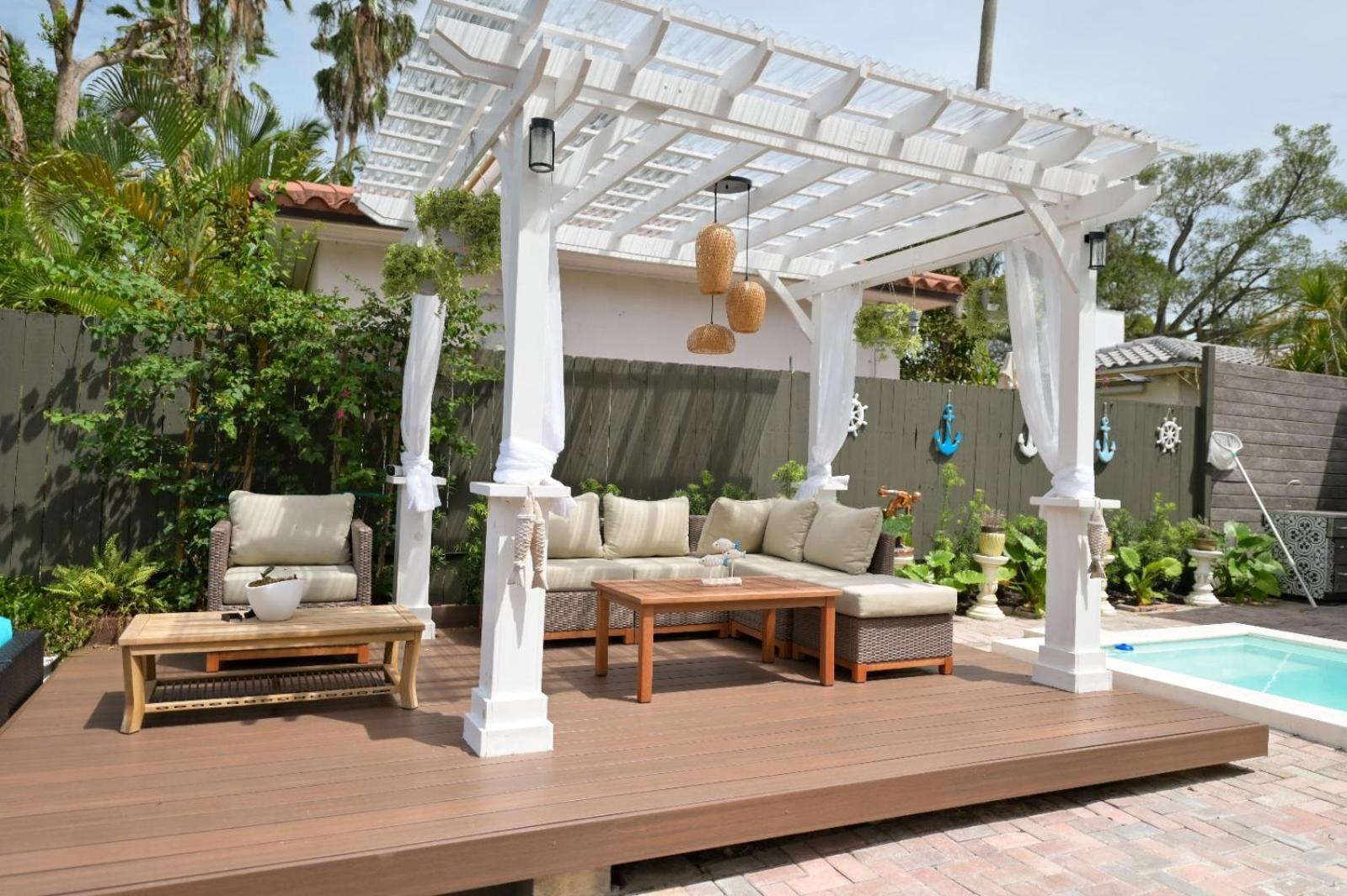 Apartment D' Mauchi Waterfront House