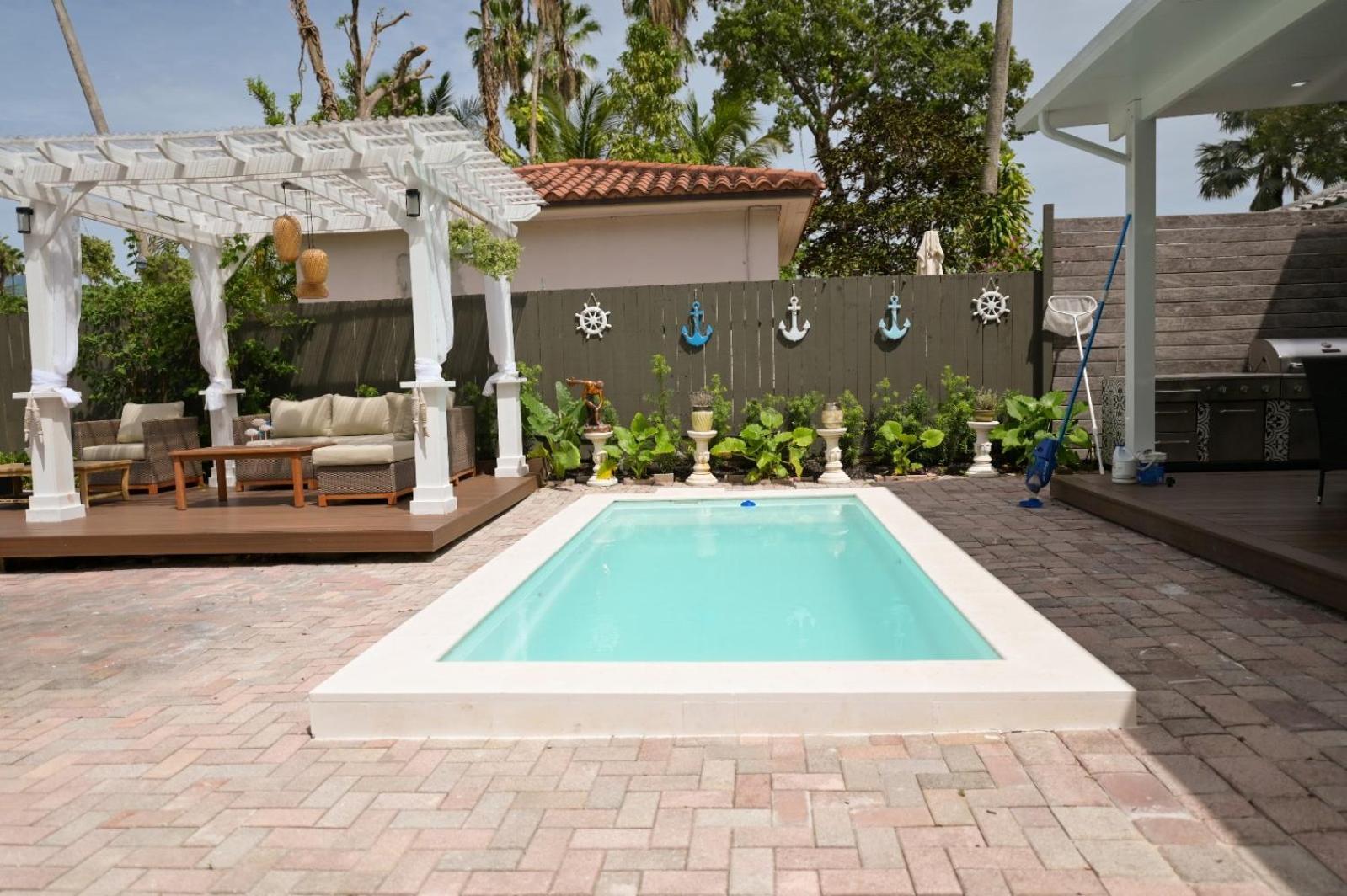Apartment D' Mauchi Waterfront House *