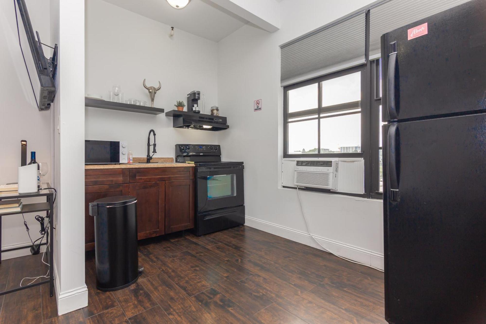 Chic Wynwood Near Downtown & Apartment