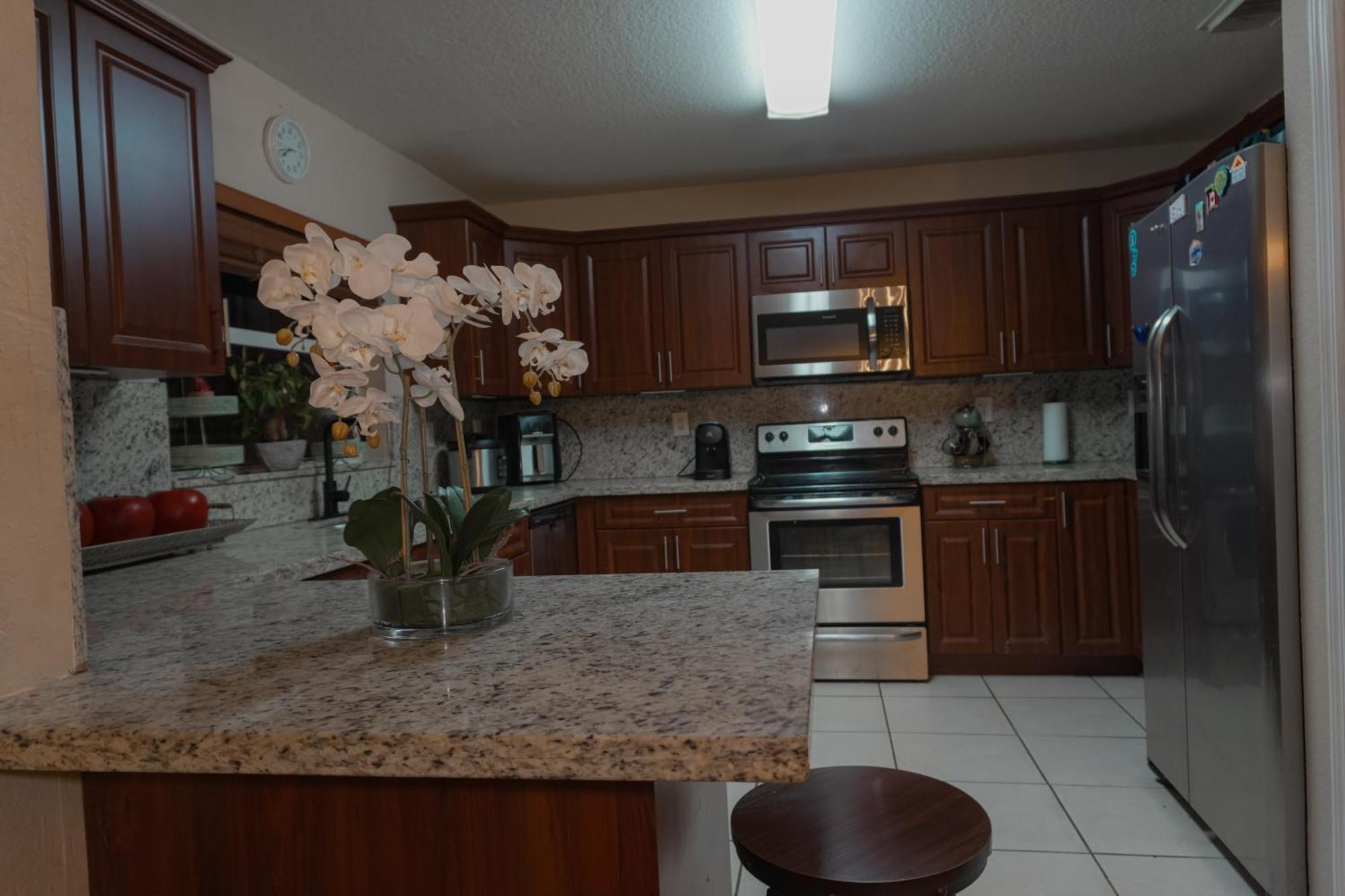 The Miamiville - Hidden Gem With Free Parking Holiday home *