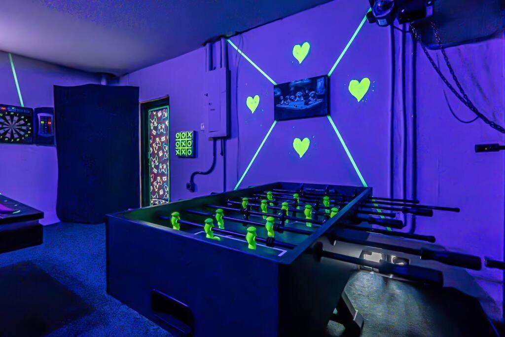 Amazing Location, Luxury & Spacious, Large Pool, Bbq, Game Room, Pool *