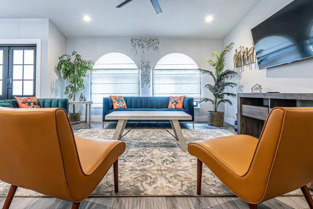 Amazing Location, Luxury & Spacious, Large Pool, Bbq, Game Room, Pool *