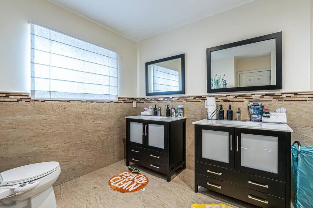 Amazing Location, Luxury & Spacious, Large Pool, Bbq, Game Room, Pool