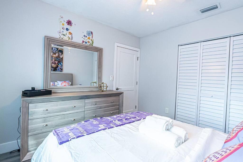 Amazing Location, Luxury & Spacious, Large Pool, Bbq, Game Room, Pool
