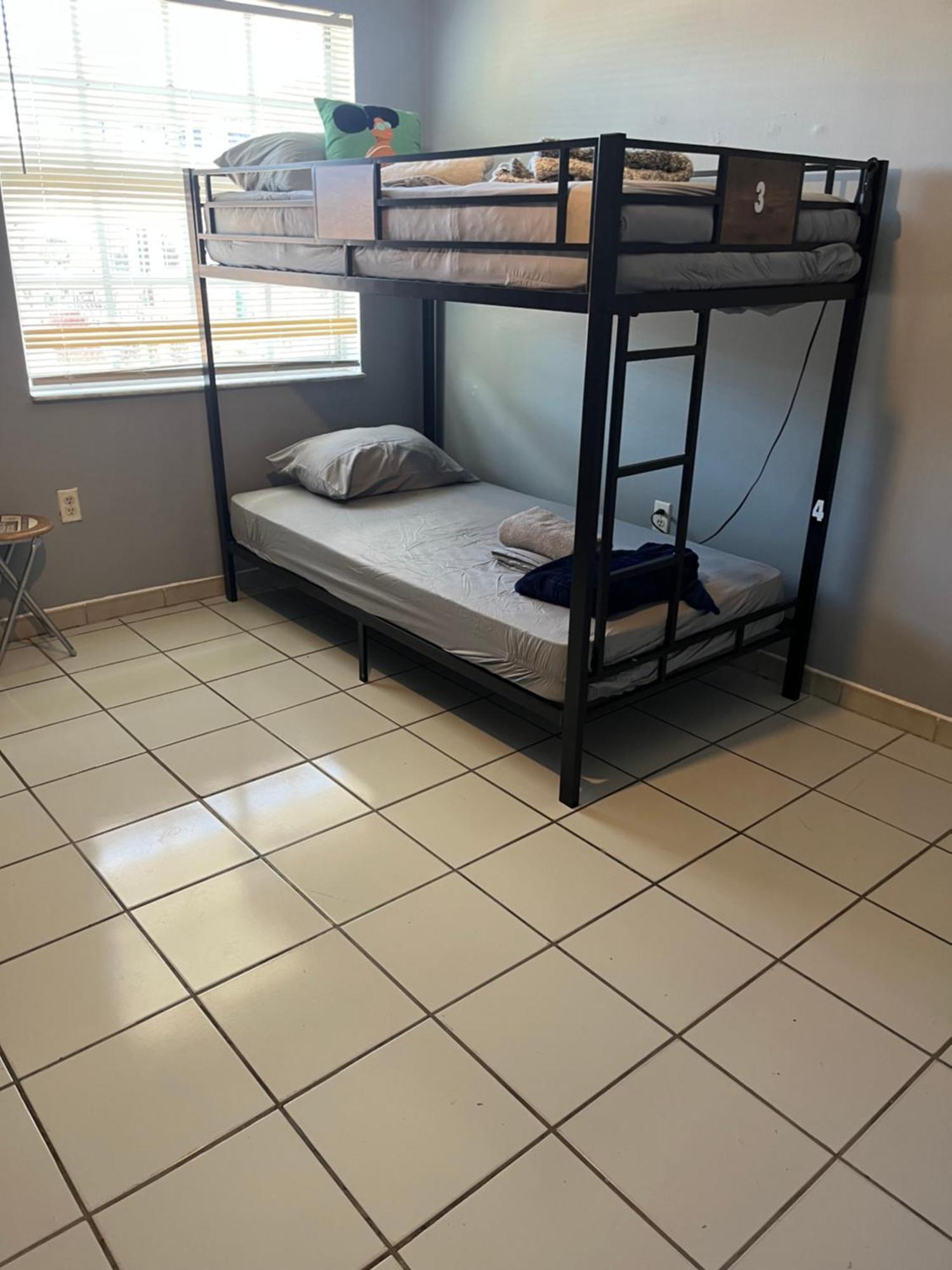 Apartment Beds & Sheets Little Havana Miami