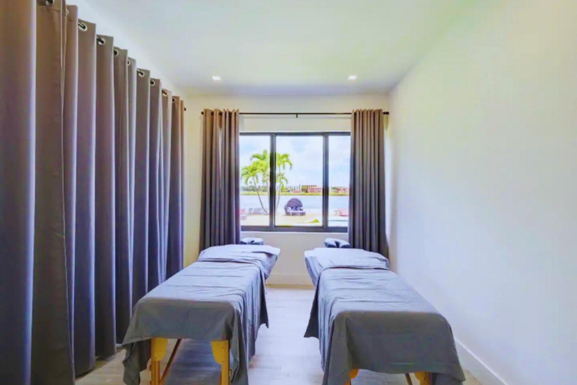 Pousada Luxe Waterfront Mansion W Private Nightclub, Cinema, Game Room, Gym & Pool