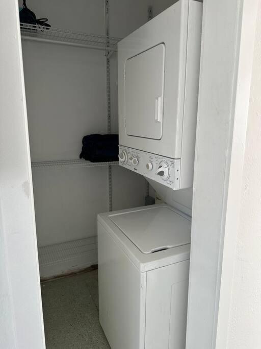 Clara Blue-little Havana Apartment Miami