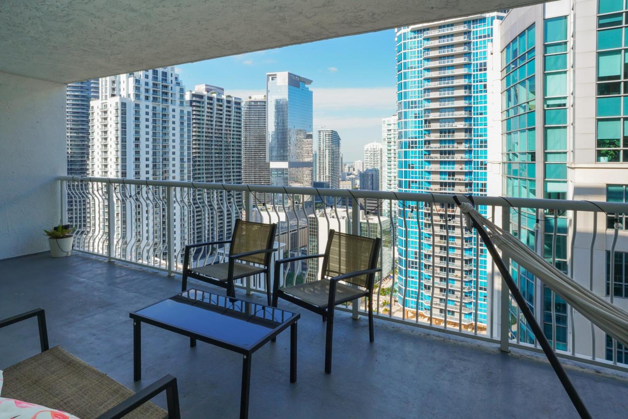 Apartment 4 Bed Full In With Skyline & Sea View
