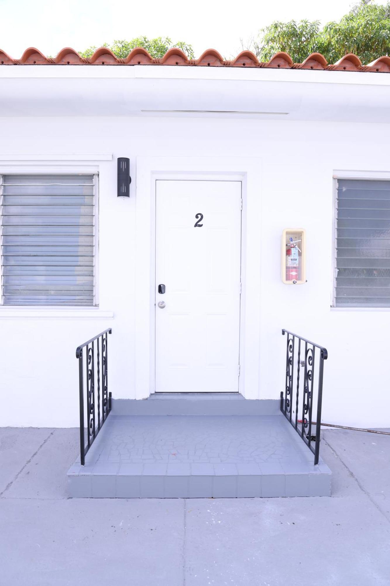 Douglas Rd Apartment *