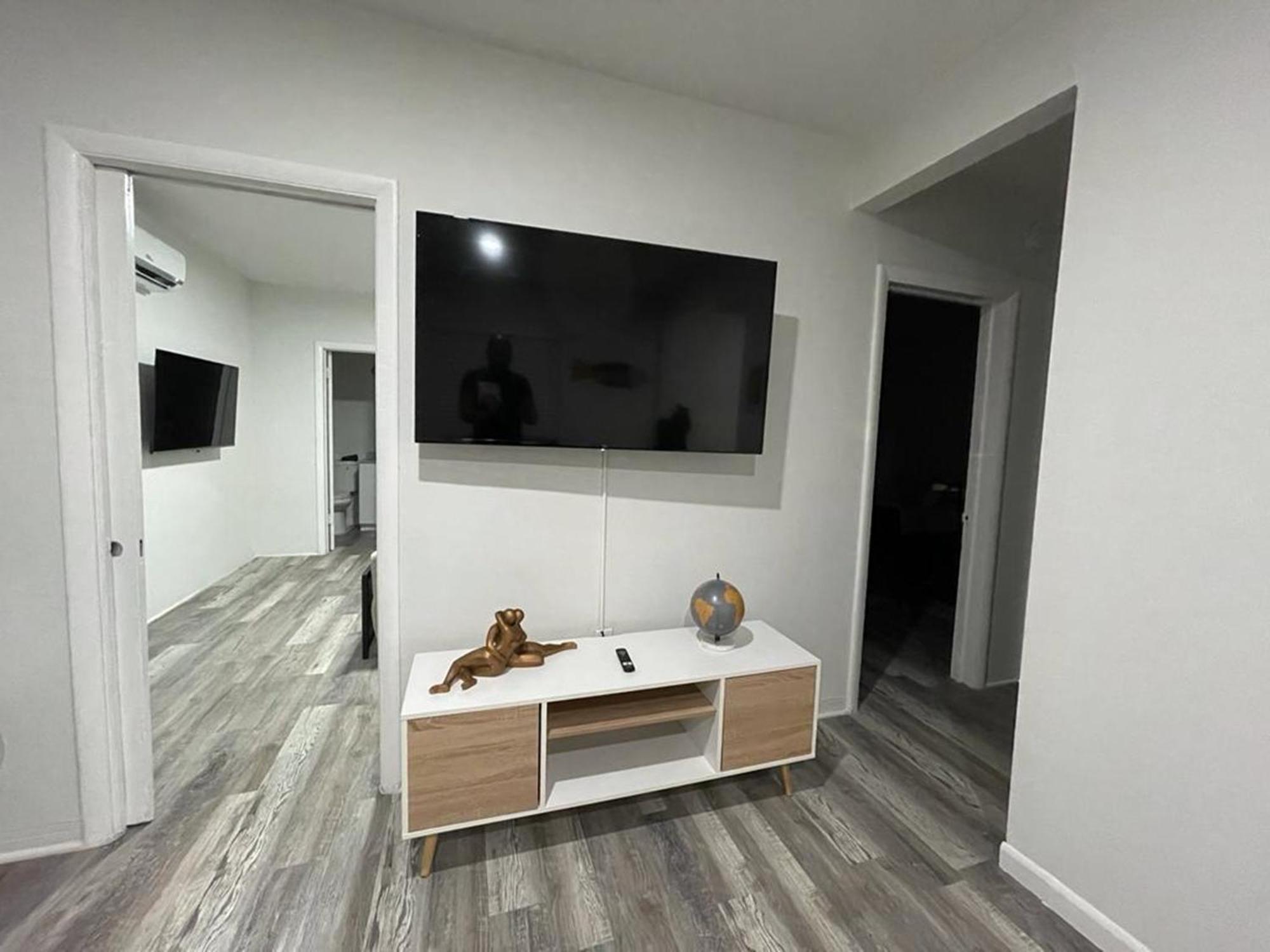 Apartment Douglas Rd