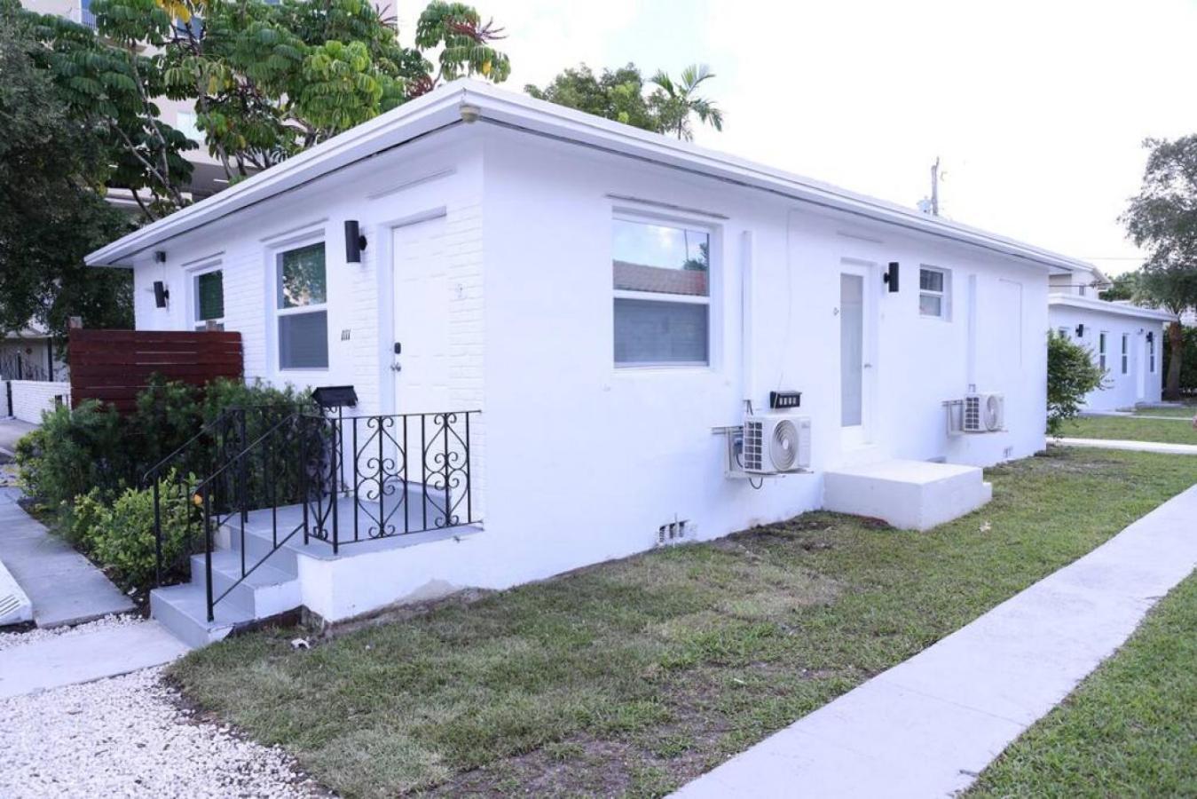 Apartment Douglas Rd Miami
