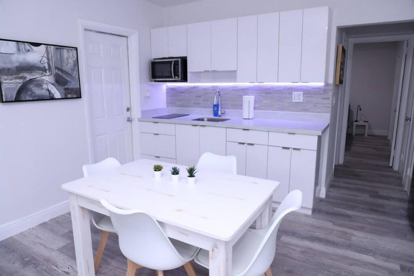 Apartment Douglas Rd Miami