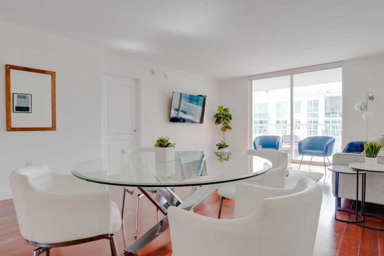 Stylish 1br With Ocean And View,pool,parking Apartment *