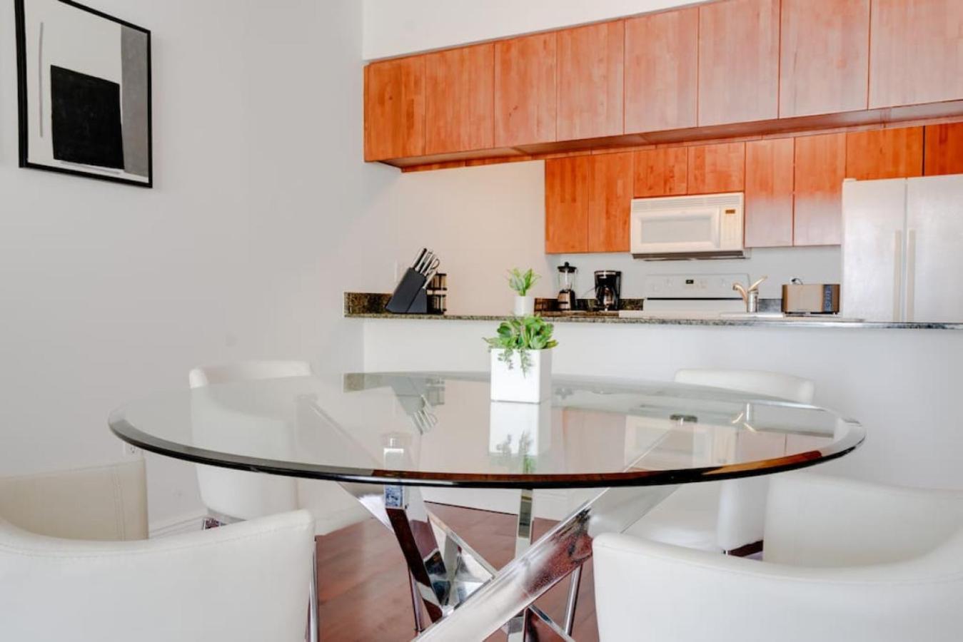 Stylish 1br With Ocean And View,pool,parking * Miami